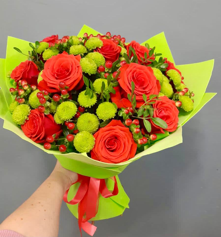 Букет цветов из: Хризантемы и Розы в Добрыниху