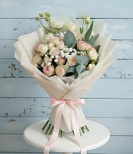 Букет цветов из:  Розы и Лизиантусы в Добрыниху