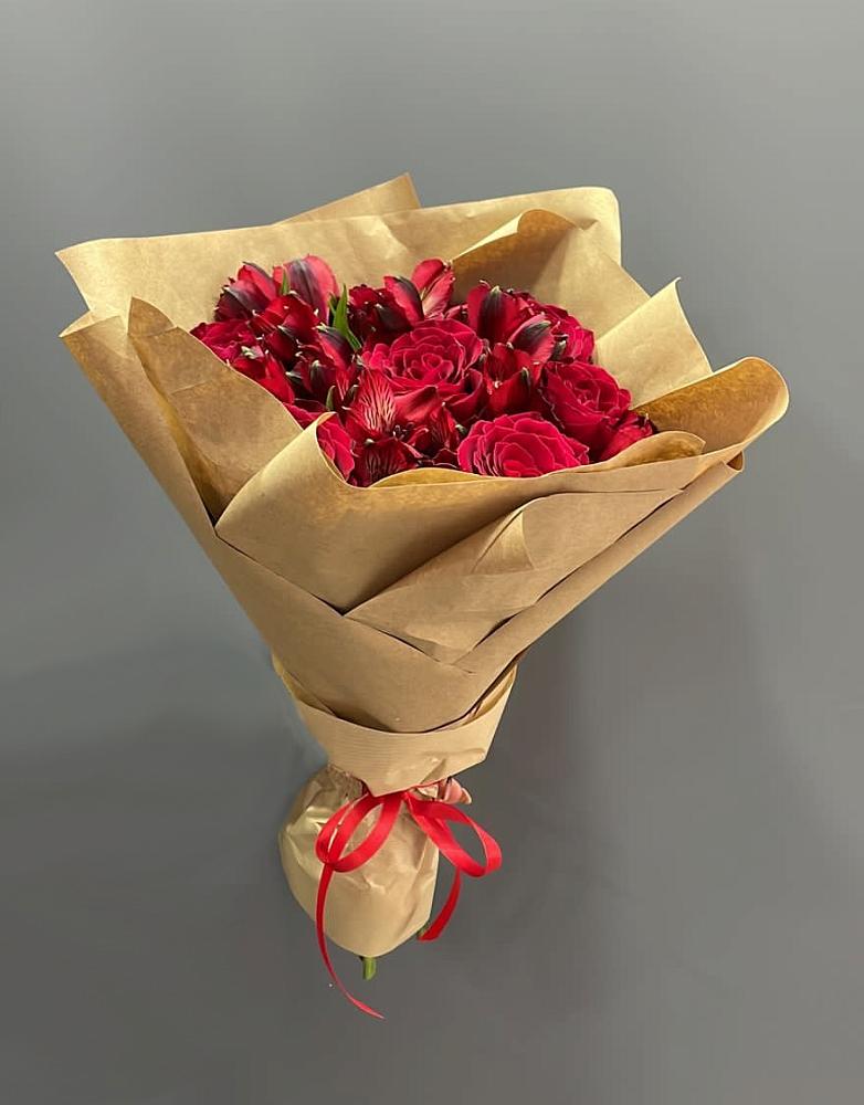 Букет цветов из: Альстромерии и Розы в Добрыниху