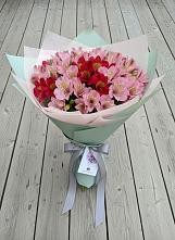 Букет цветов из:  Альстромерии в Добрыниху