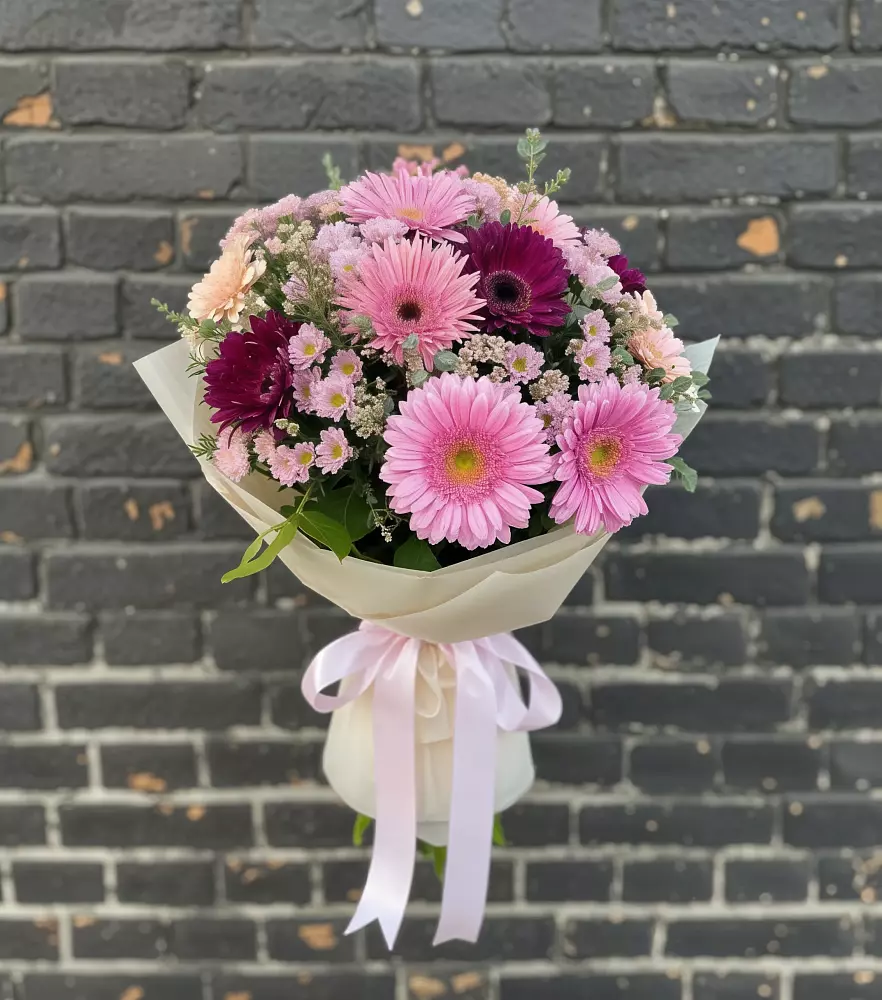 Букет цветов из: Герберы и Хризантемы в Добрыниху
