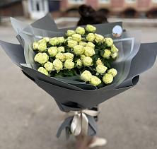 Букет Белые кустовые розы Солинеро в Добрыниху