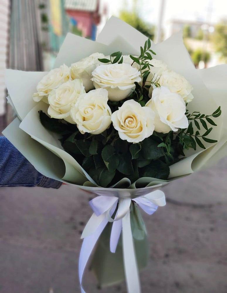 Букет Белые розы Проуд в Добрыниху