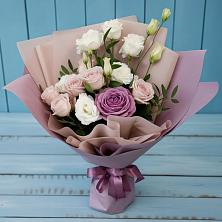 Букет цветов из:  Розы и Лизиантусы в Добрыниху