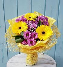 Букет цветов из:  Хризантемы и Герберы в Добрыниху