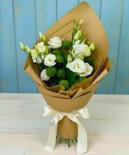 Букет цветов из:  Хризантемы и Лизиантусы в Добрыниху