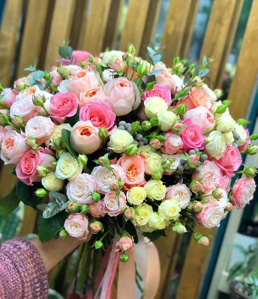 Букет цветов из: Розы в Добрыниху