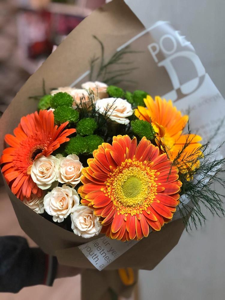 Букет цветов из: Герберы, Хризантемы и Розы в Добрыниху